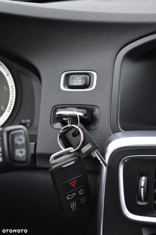 Volvo V60 - 25