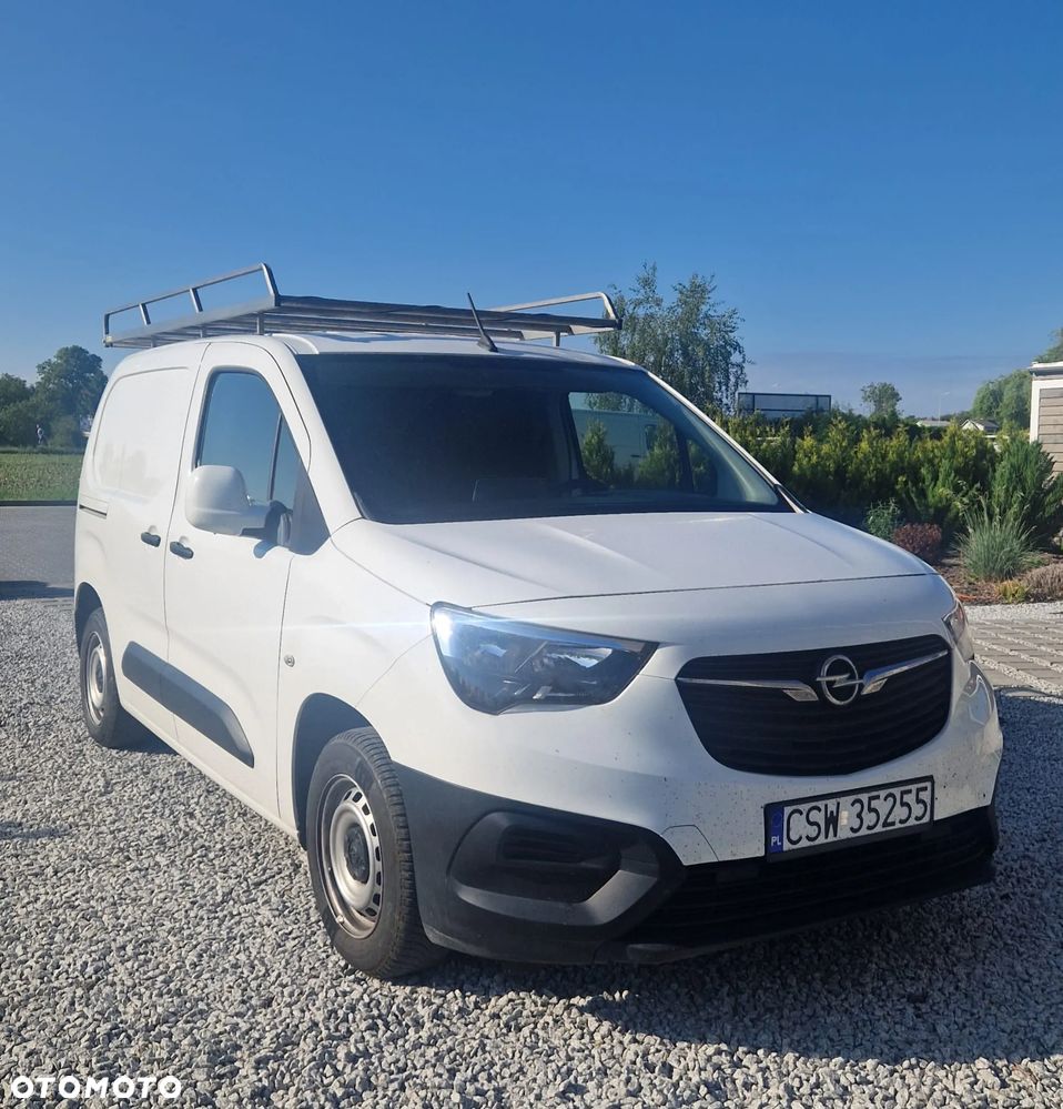 Opel Combo 1.5 CDTI Essentia S&S - 1