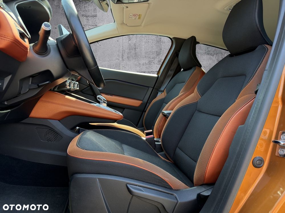 Renault Captur 1.6 E-TECH Plug-In Intens - 13