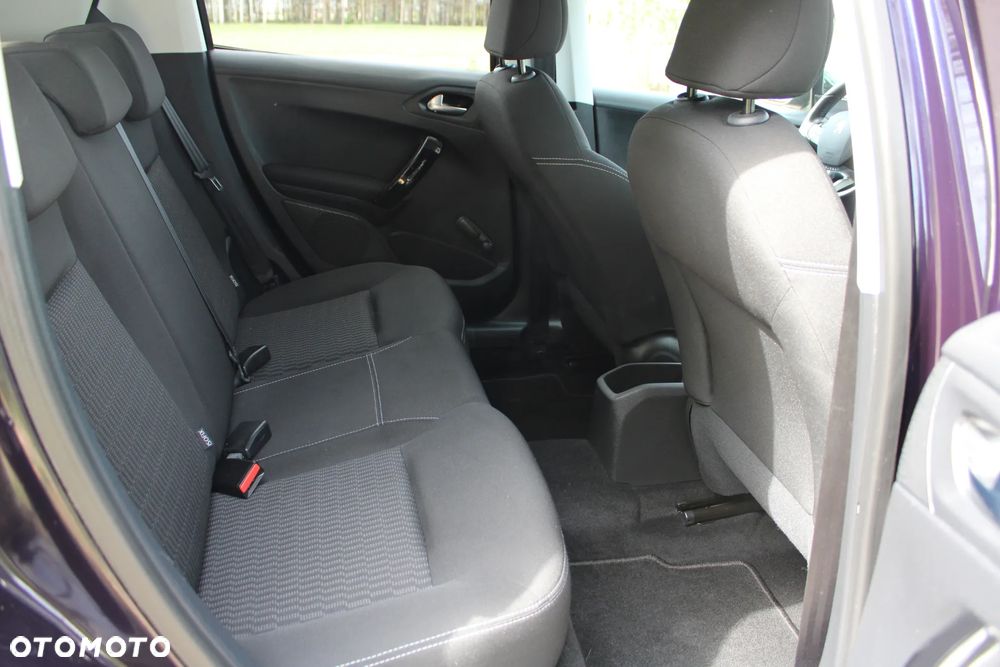 Peugeot 208 Blue-HDi 100 Stop&Start Allure - 9