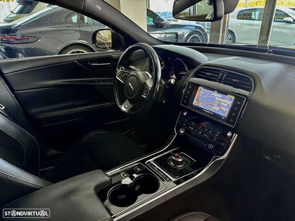 Jaguar XE 20d Aut. R-Sport - 13