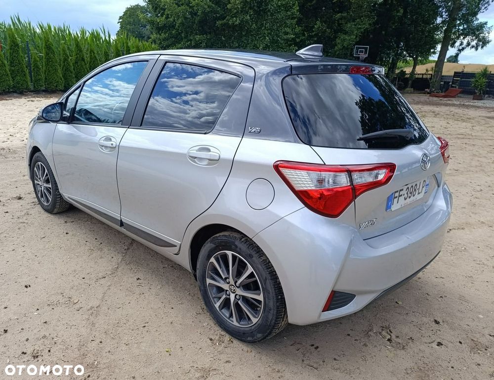 Toyota Yaris - 5