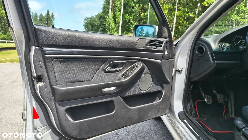 BMW Seria 5 - 10