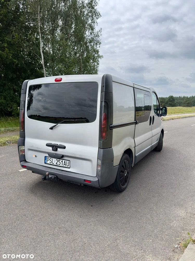 Opel Vivaro - 8