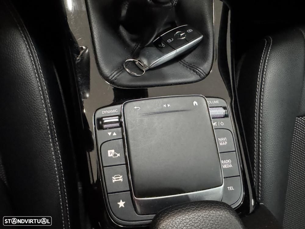 Mercedes-Benz CLA 180 d Shooting Brake Business Solutions - 32