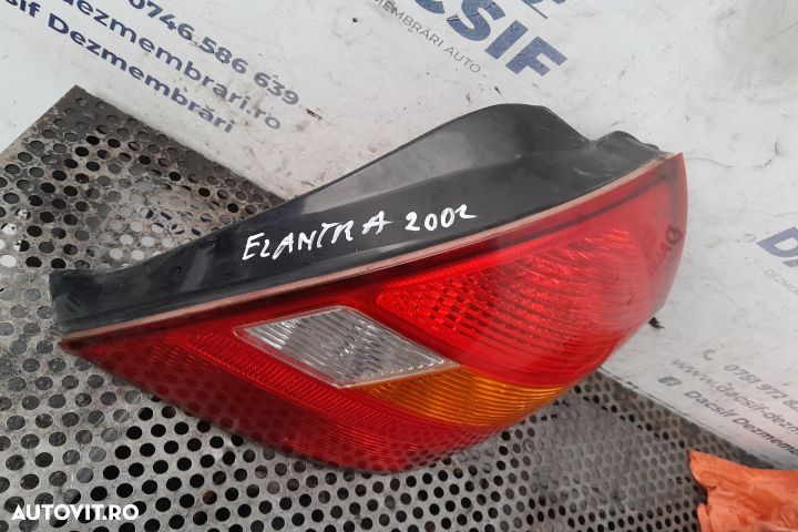 Lampa stop dreapta pe aripa Hyundai Elantra XD  [din 2000 pana  2003] Sedan 1.6 MT (106 hp) - 1