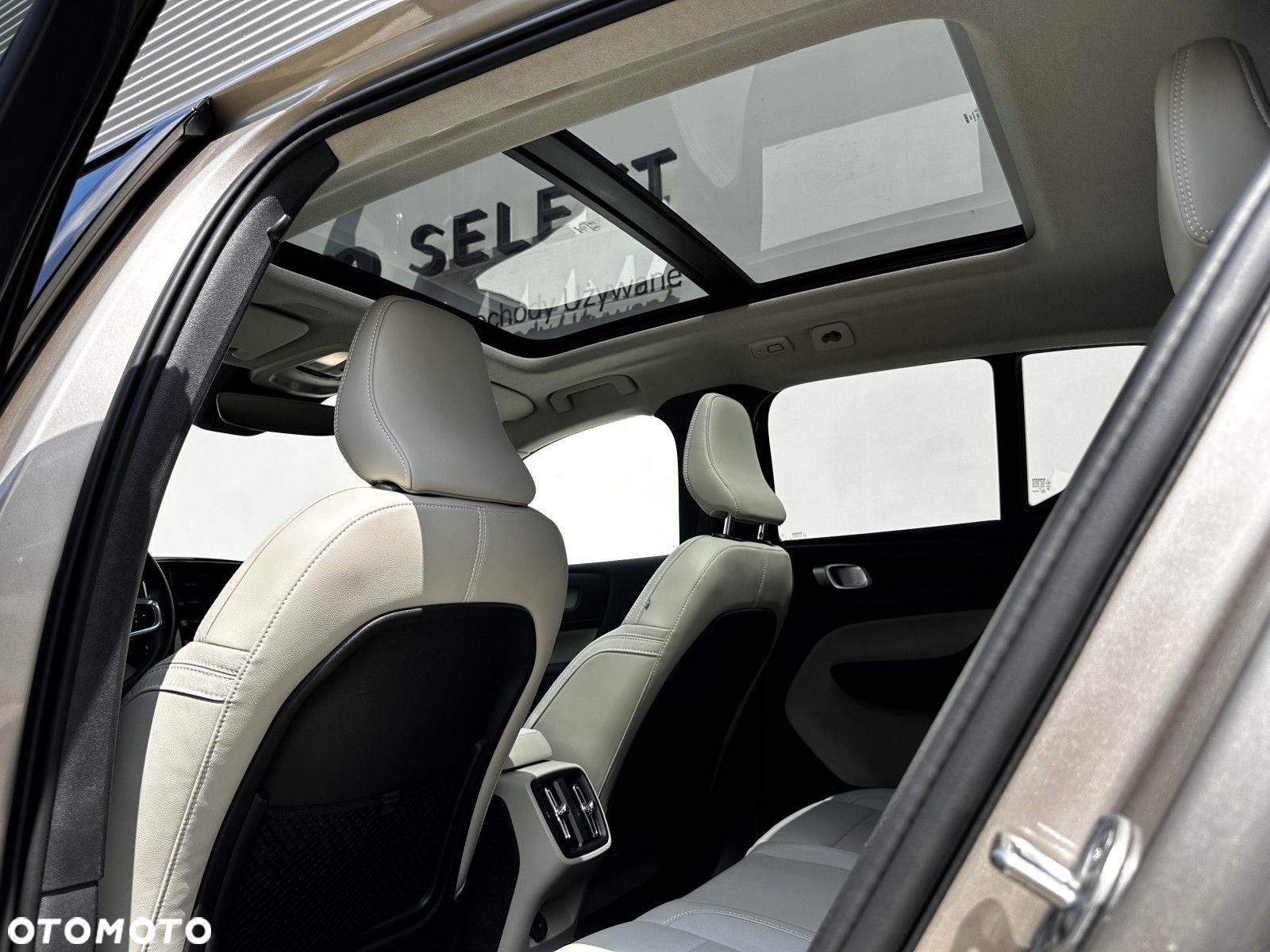 Volvo XC 40 - 14