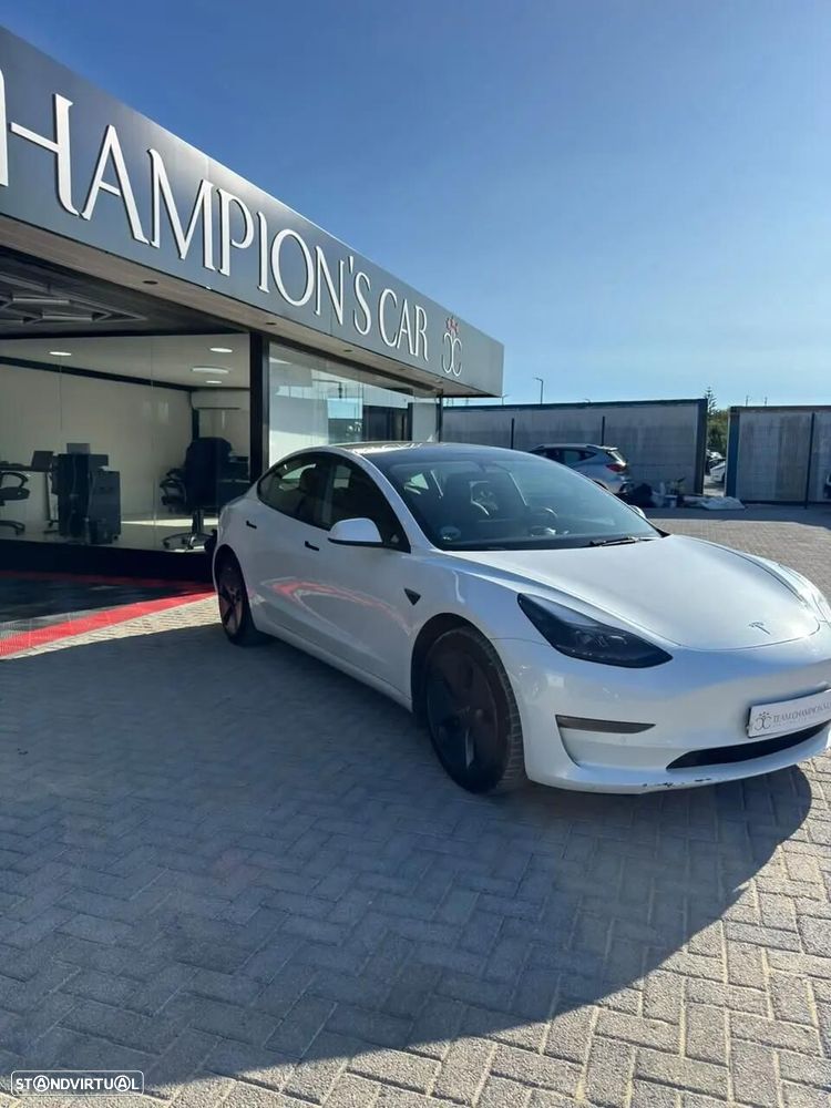 Tesla Model 3 - 2