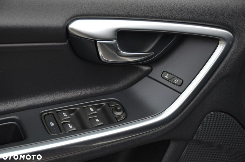 Volvo V60 - 21