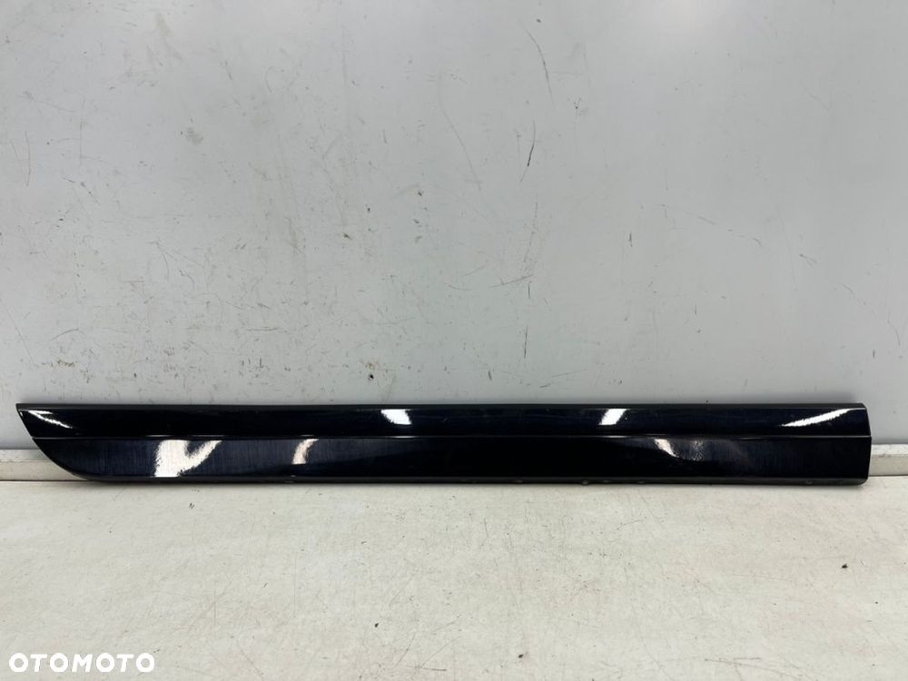 Listwa VW Passat B8 sedan kombi 14-23r. PRAWA tylna dolna nakładka drzwi prawy tył 3g0854950 - 1