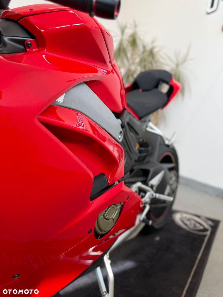 Ducati Panigale V4S - 18