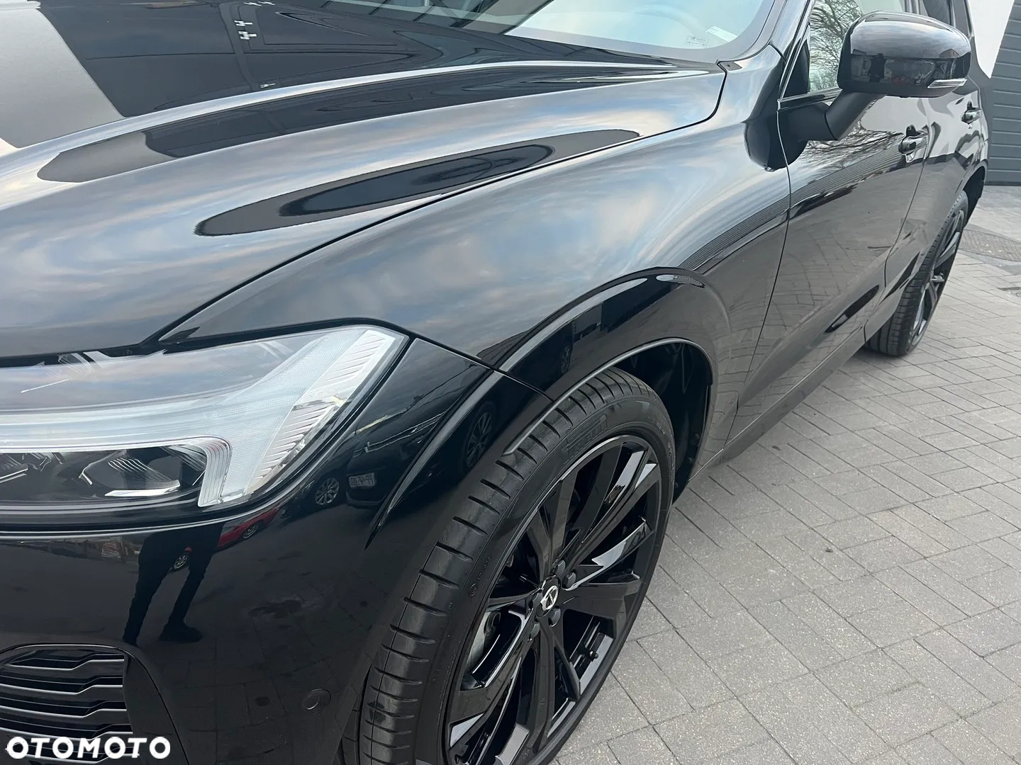 Volvo XC 60 B5 B AWD Plus Black Edition - 9
