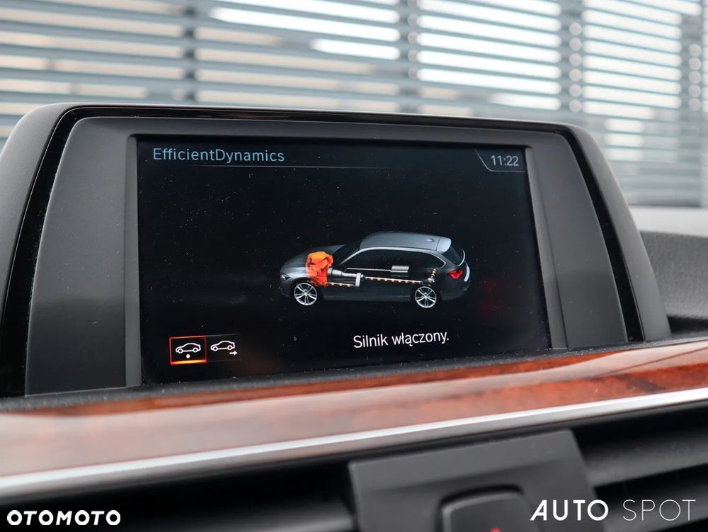 BMW Seria 3 320d xDrive Advantage - 32