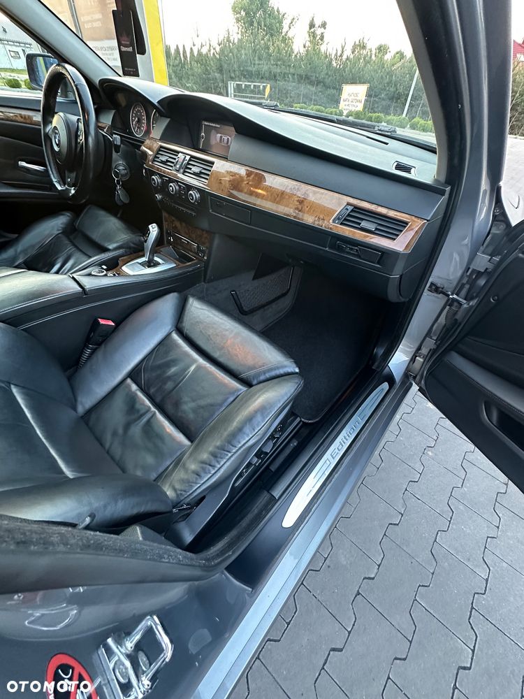 BMW Seria 5 525xd - 18