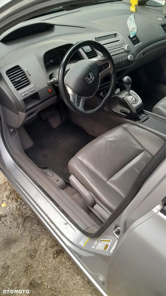 Honda Civic 1.8 Executive - 21