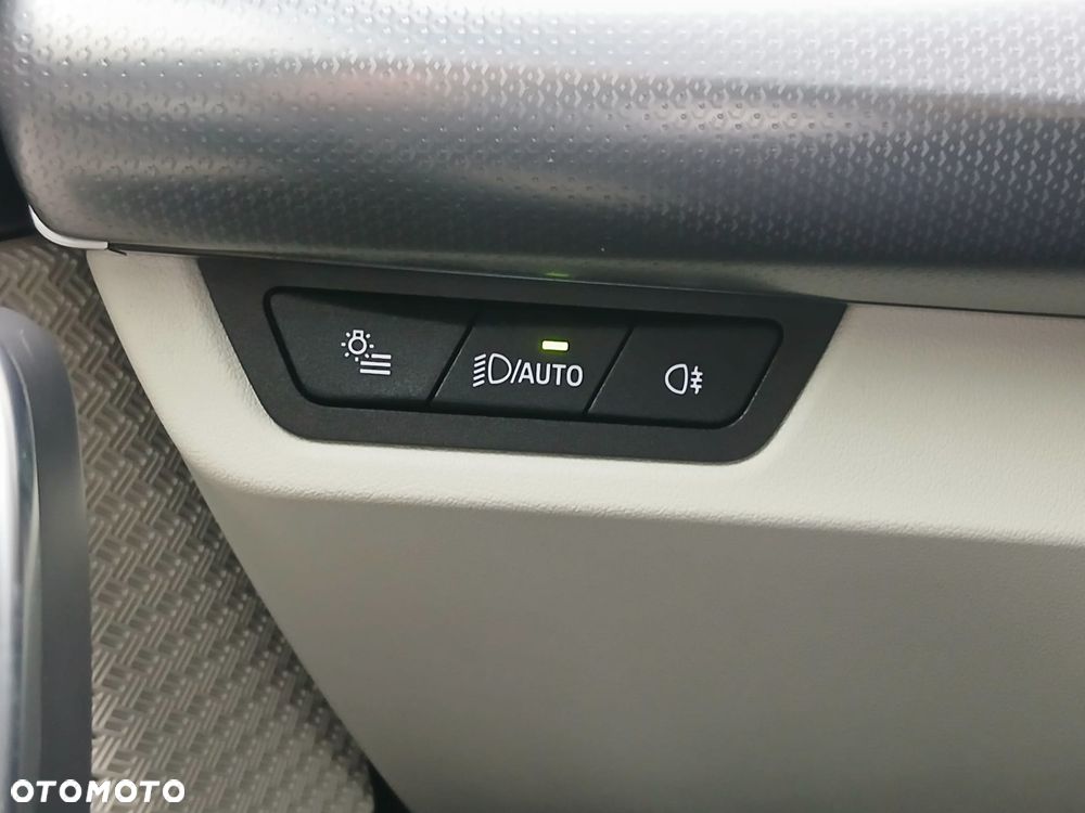 BMW X1 sDrive18d M Sport - 22