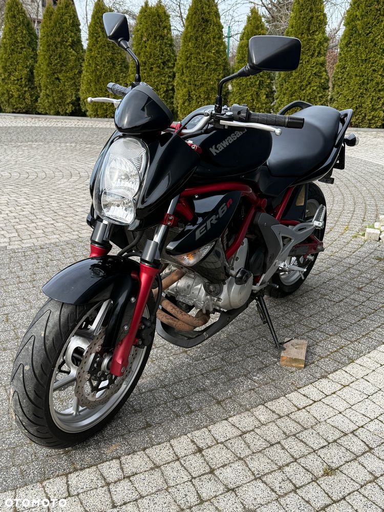 Kawasaki ER - 7