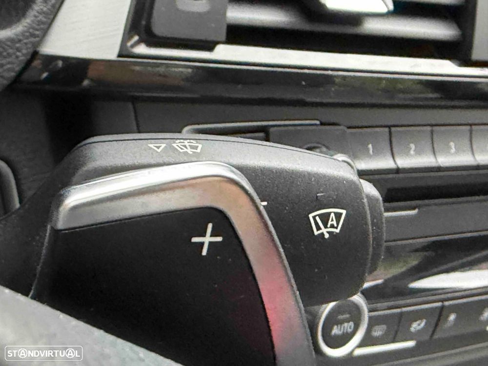 BMW 328 i Auto Line Sport - 41