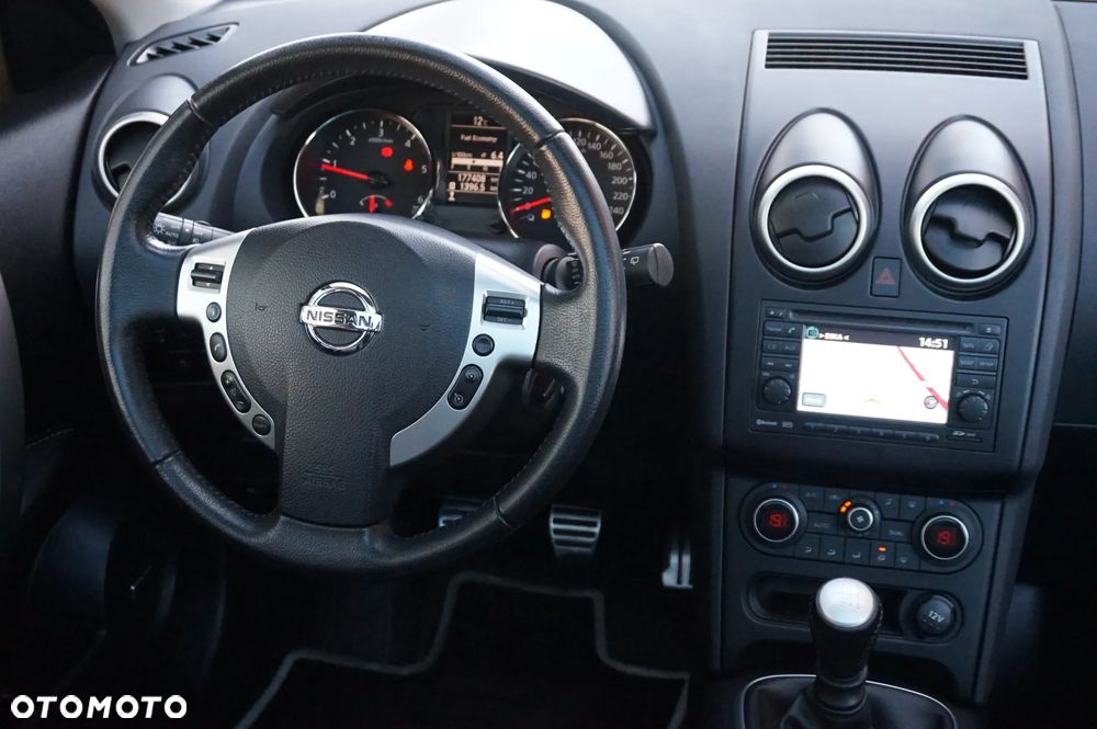 Nissan Qashqai 1.6 dCi TEKNA - 13
