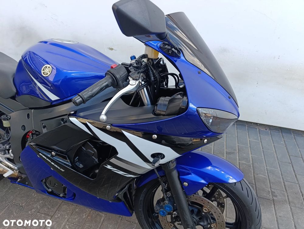 Yamaha R6 - 29