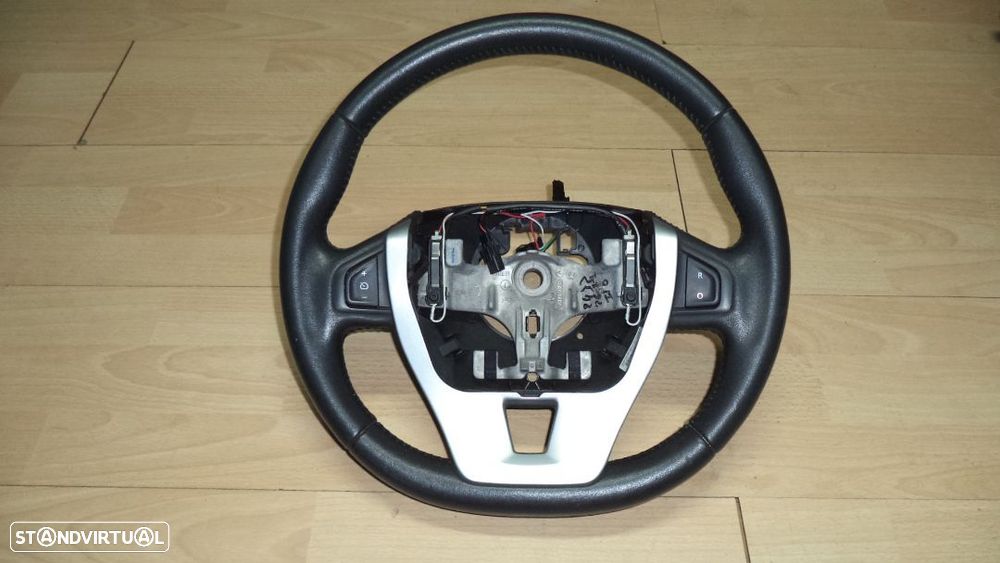 Volante Reanult Laguna ano 2010  com comandos (impecavel) - 4