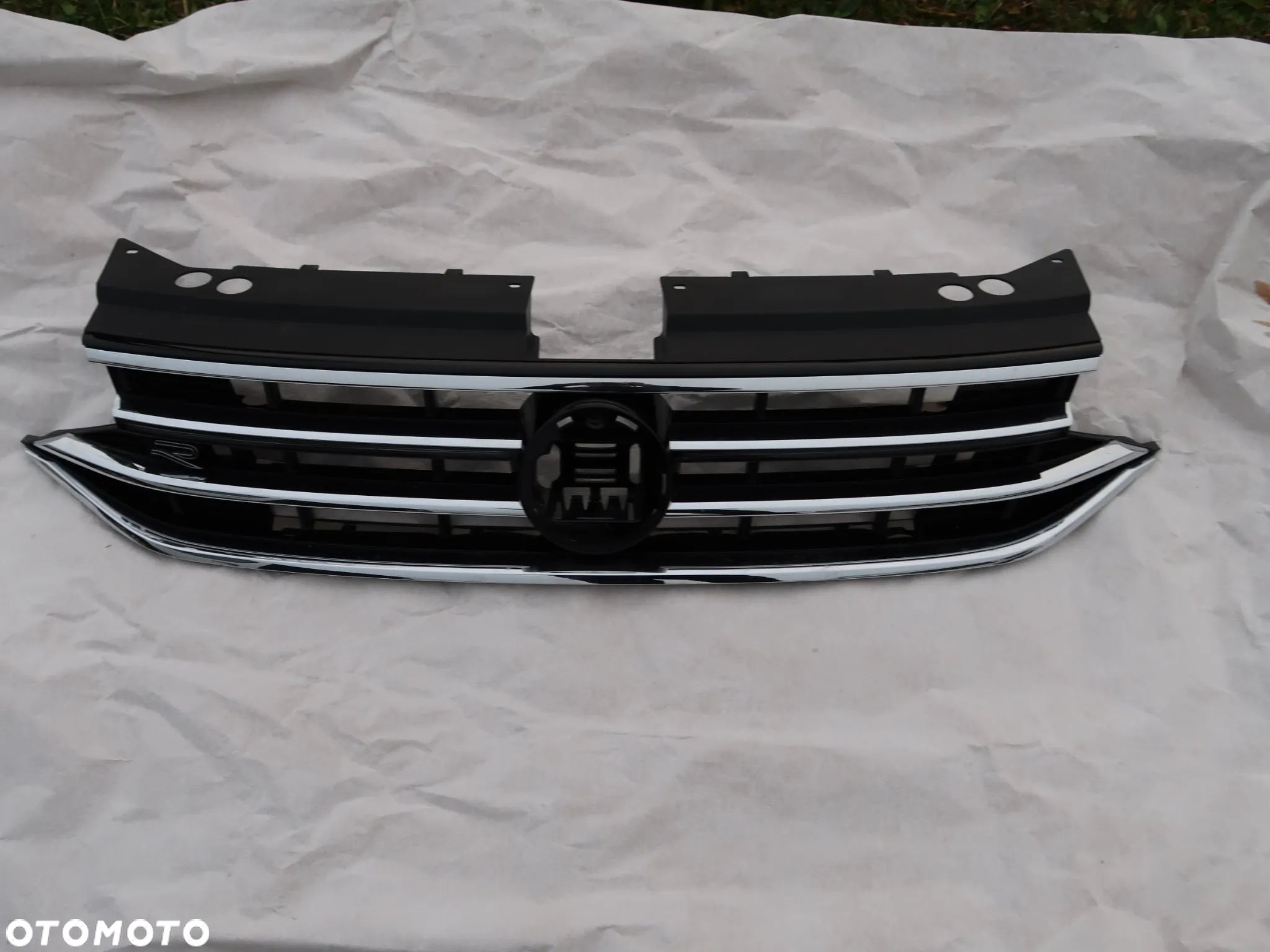 Nowy Grill Podświetlany VW Tiguan 5NN - 1