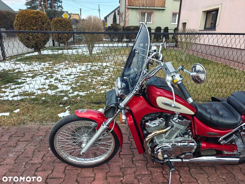 Suzuki Intruder - 18