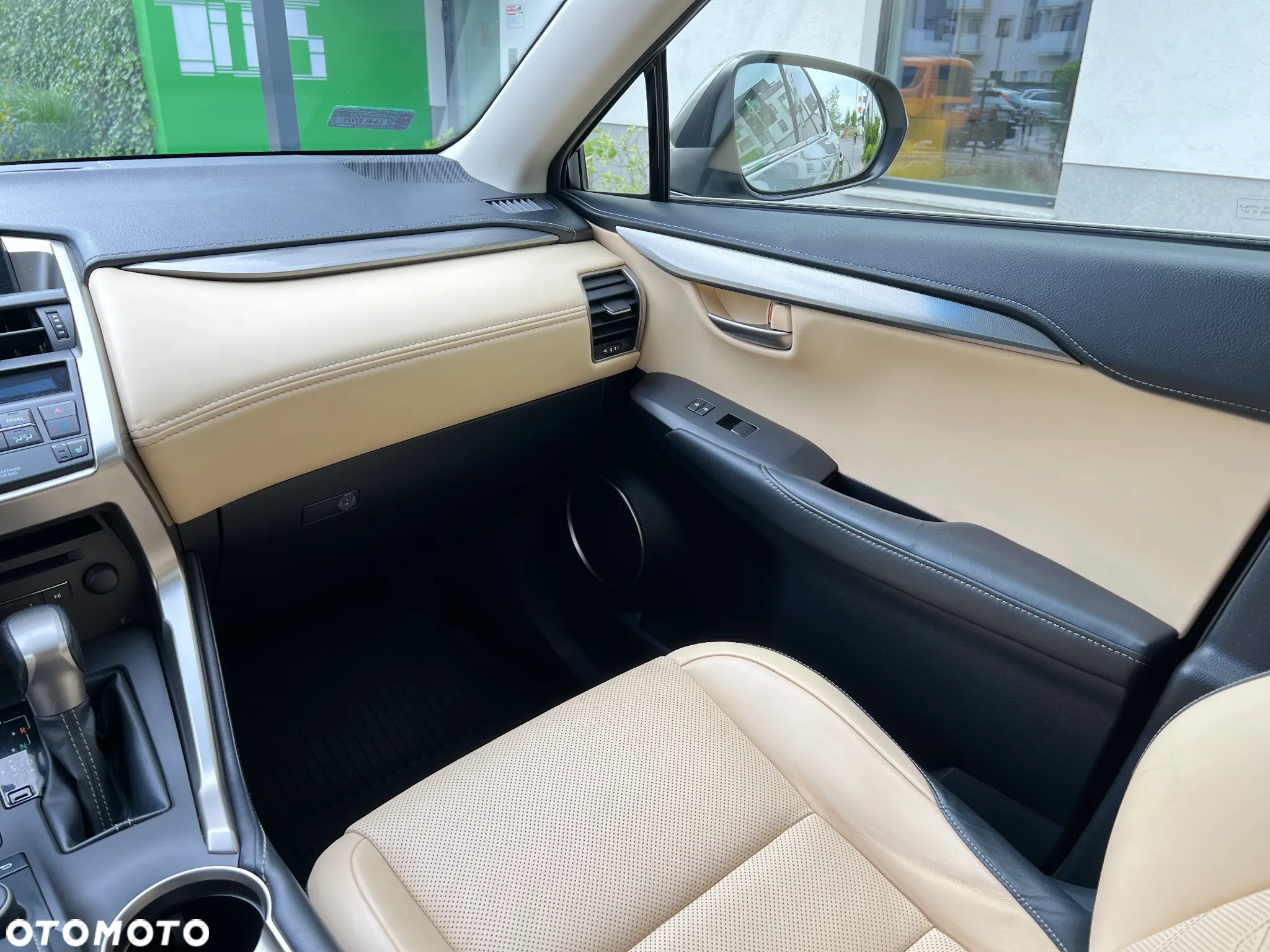 Lexus NX - 28