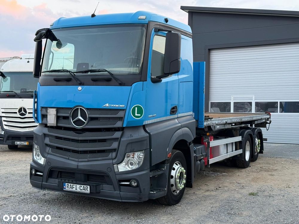 Mercedes-Benz Actros - 2