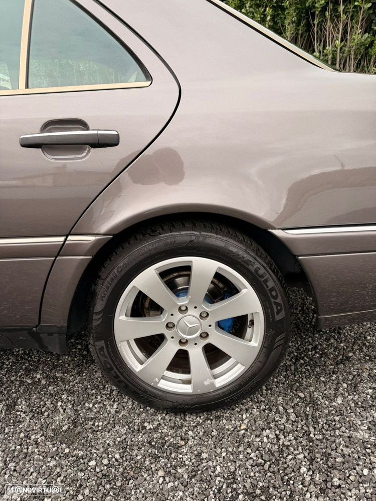 Mercedes-Benz C 250 D Sport - 12