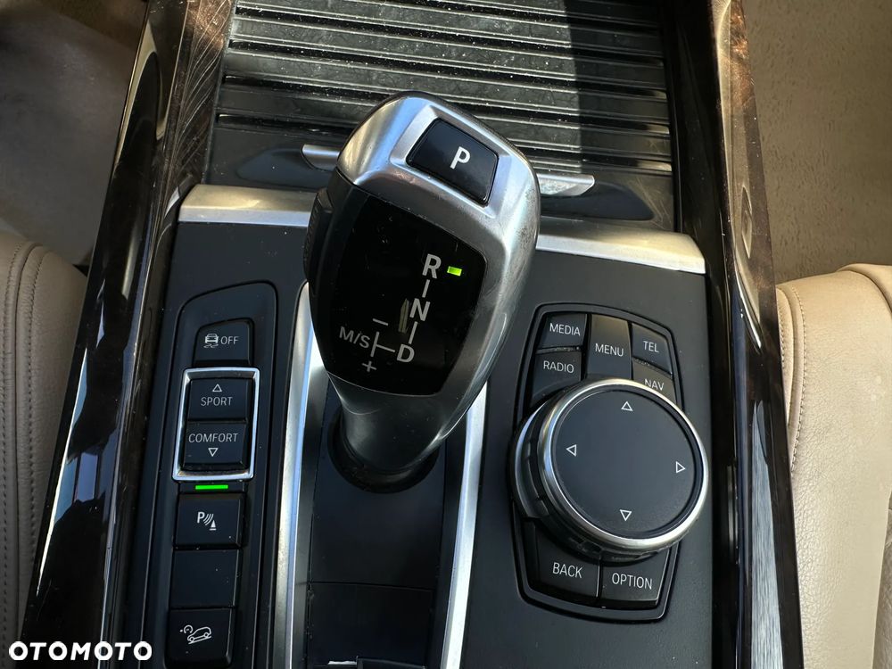 BMW X5 xDrive30d Sport-Aut - 36