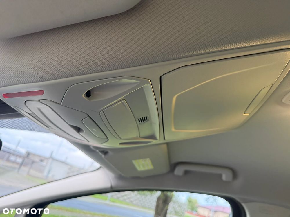 Ford C-MAX 1.6 TDCi Titanium - 21