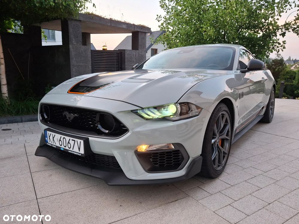 Ford Mustang - 25
