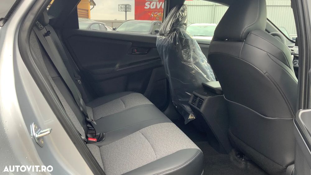 Toyota BZ4X 165 KW FWD (4x2) Exclusive - 8