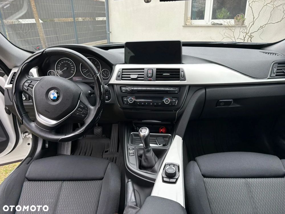 BMW 3GT 320d - 19