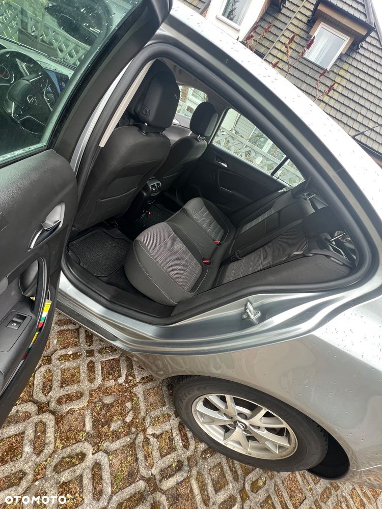 Opel Insignia - 8