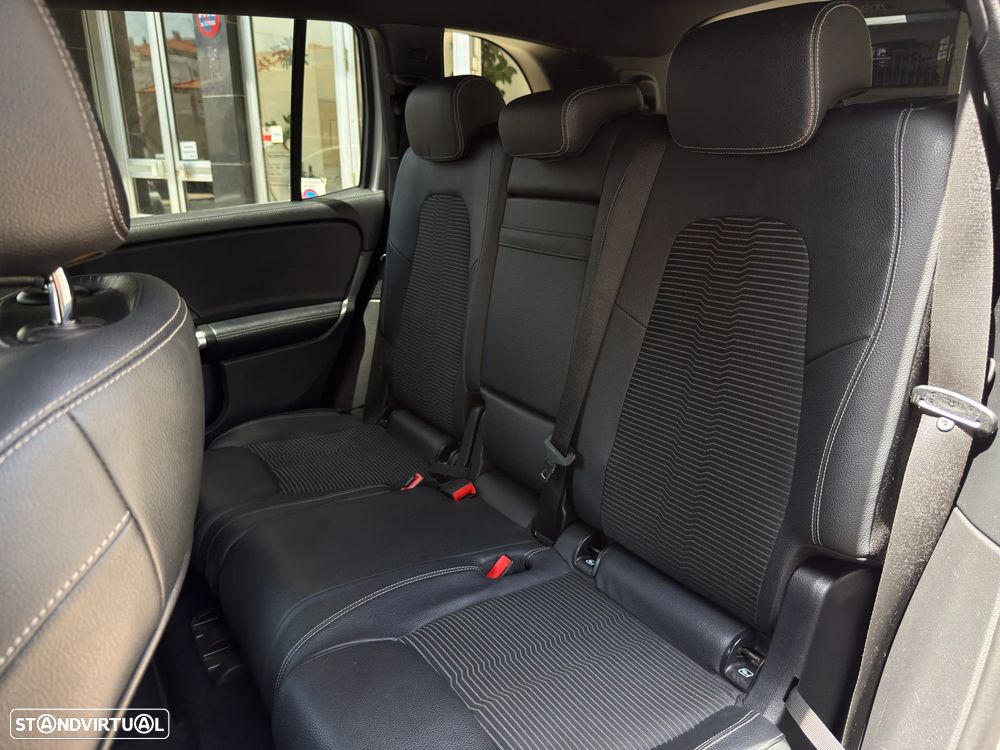 Mercedes-Benz GLB 180 d Progressive - 18