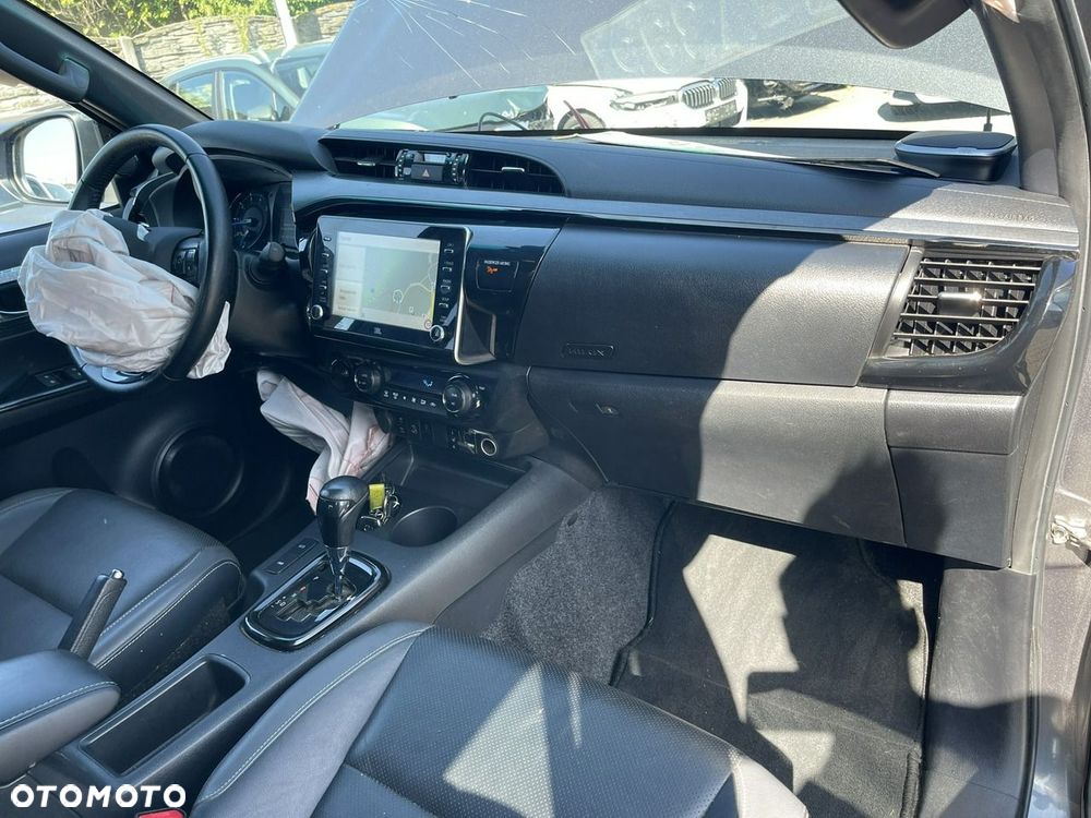Toyota Hilux 4x4 Double Cab Autm Invincible - 12