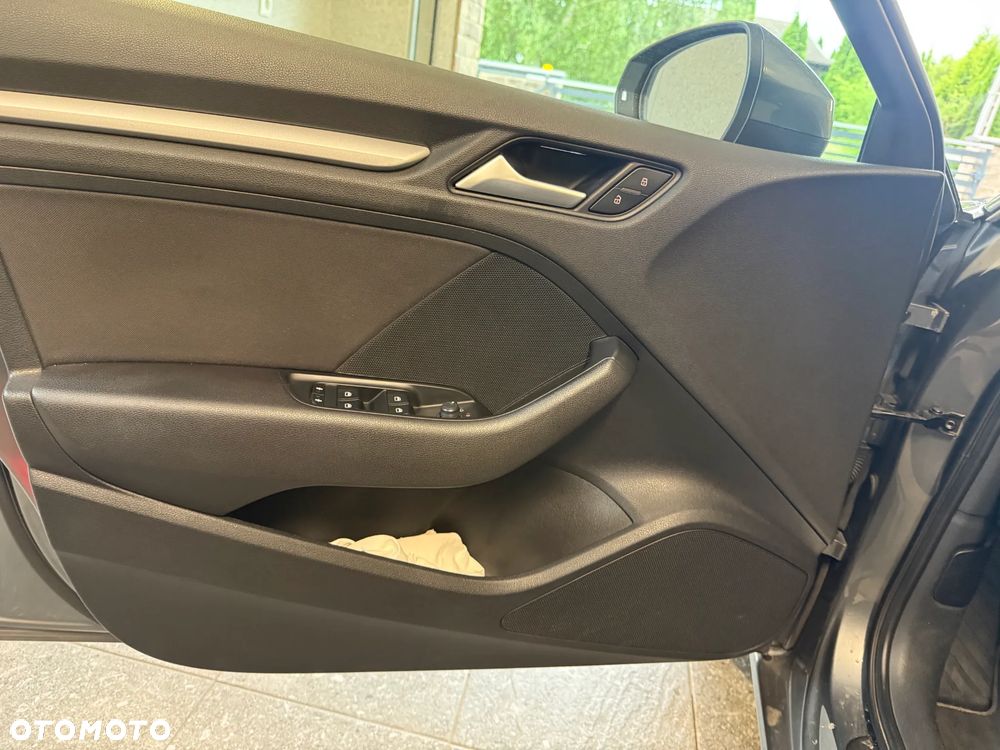 Audi A3 Sportback 2.0 TDI (clean diesel) Ambiente - 14