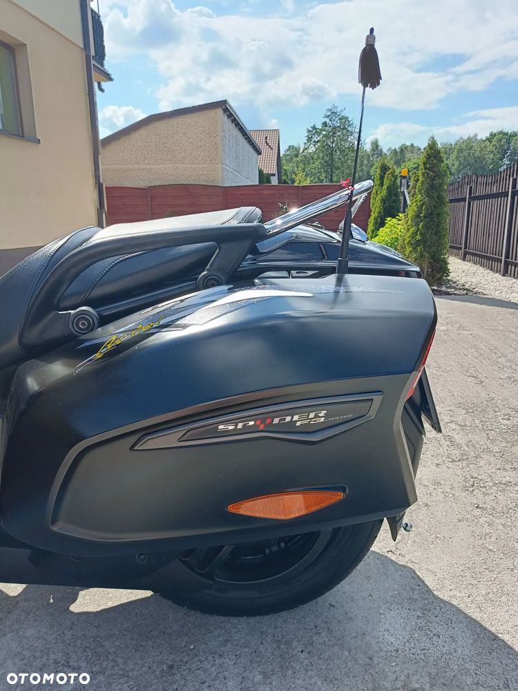 Can-Am Spyder - 26