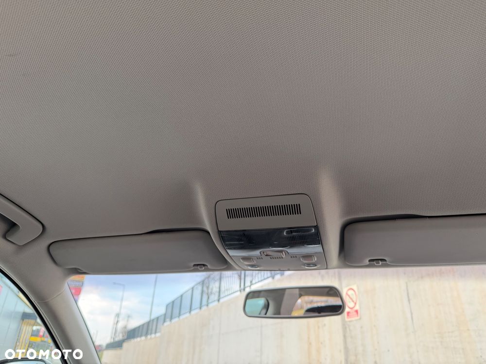 Audi A3 Sportback 1.6 TDI DPF Ambiente - 19