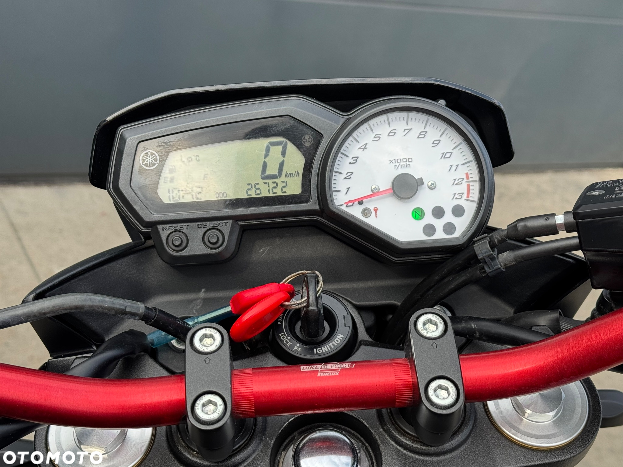 Yamaha FZ8 - 16
