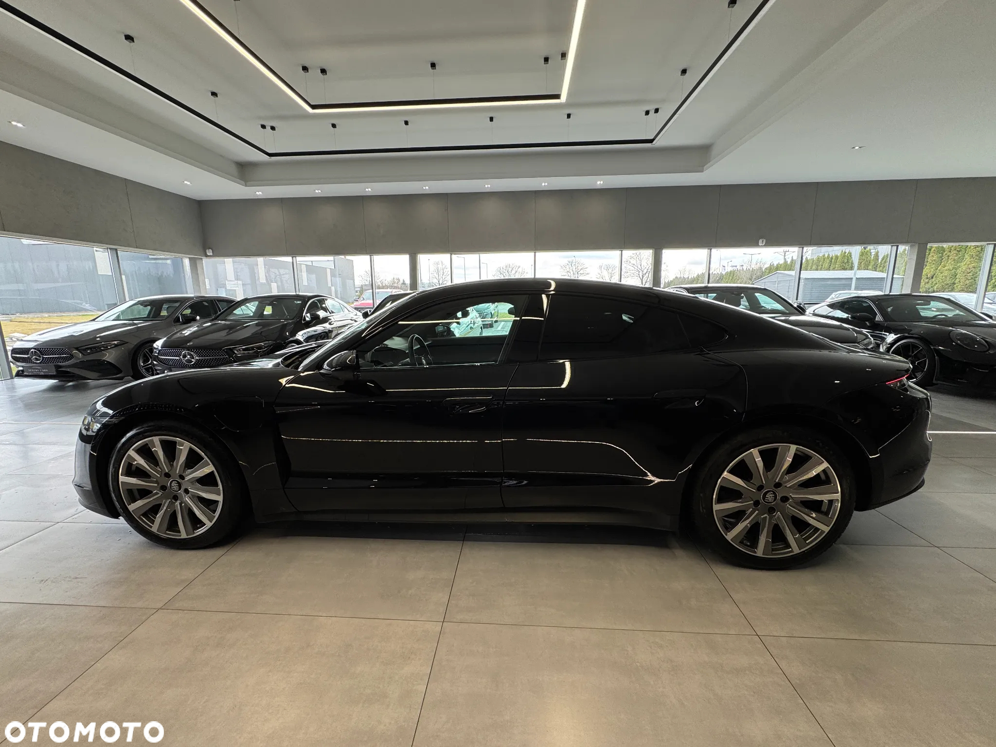 Porsche Taycan Standard - 6