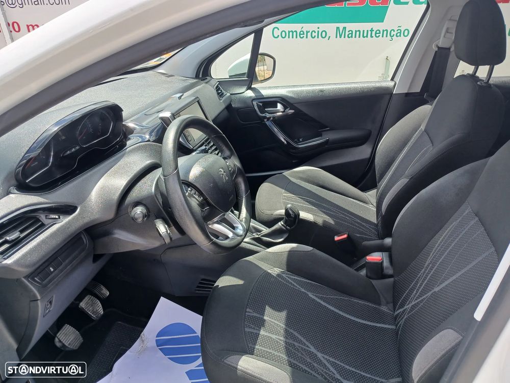 Peugeot 208 1.2 VTi Active - 16