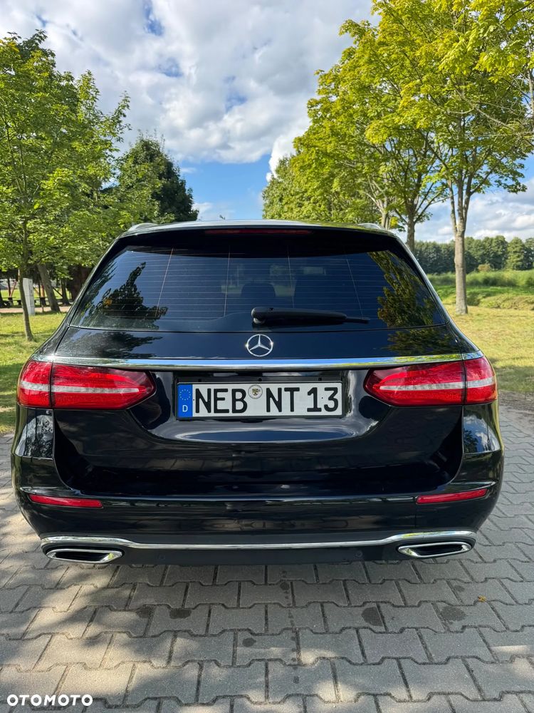Mercedes-Benz Klasa E 220 d 9G-TRONIC Exclusive - 9
