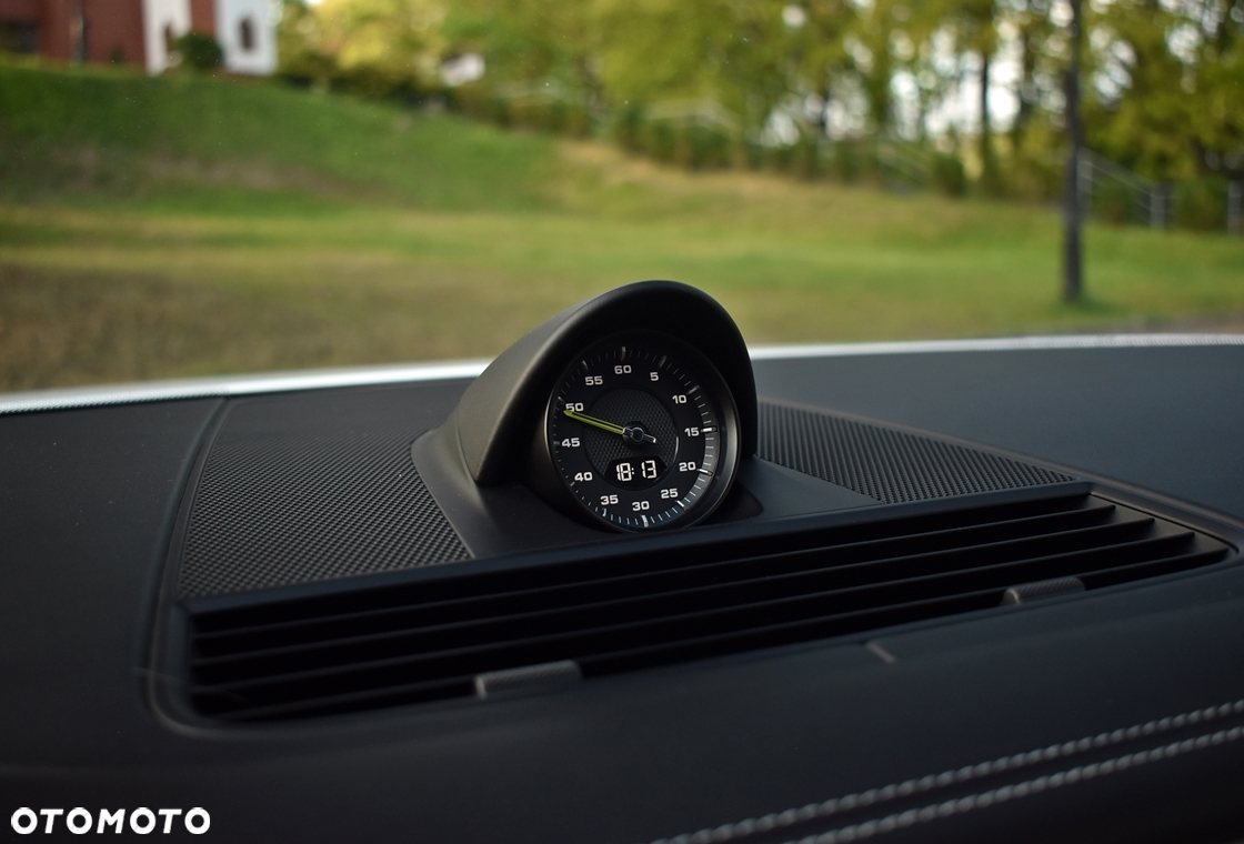 Porsche Panamera - 32