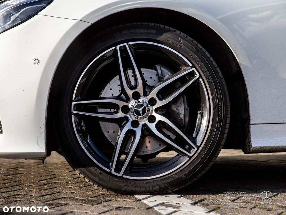 Mercedes-Benz Klasa E 220 d 4-Matic 9G-TRONIC - 5