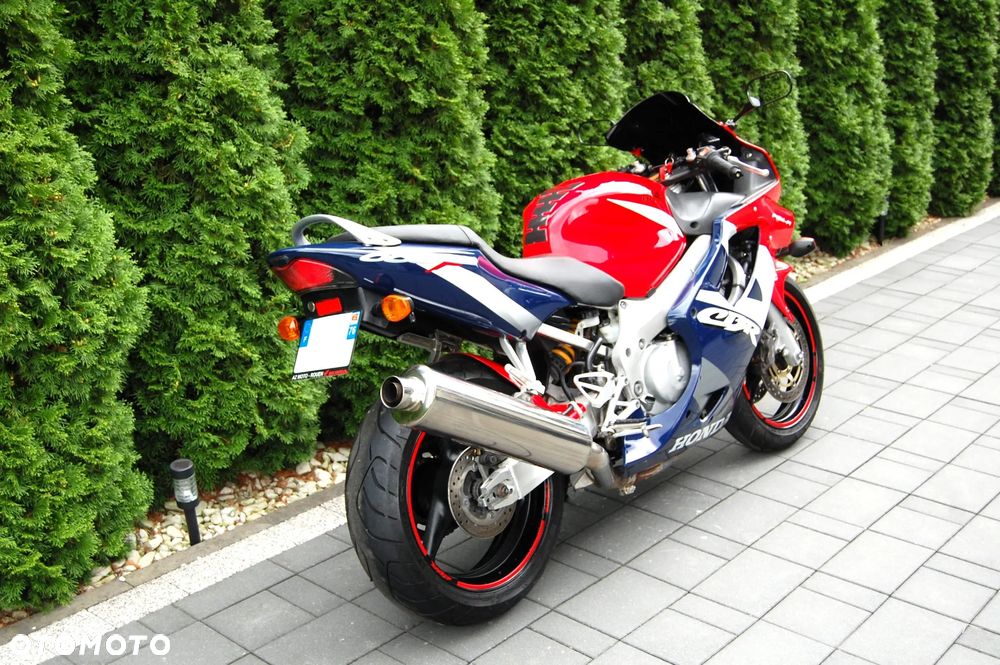 Honda CBR - 3