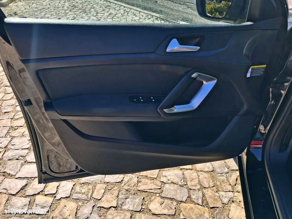 Peugeot 308 SW 1.2 PureTech Allure Pack - 9