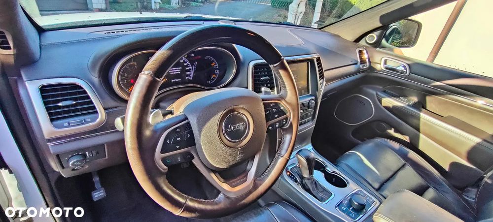 Jeep Grand Cherokee 3.0 CRD Overland Summit - 4